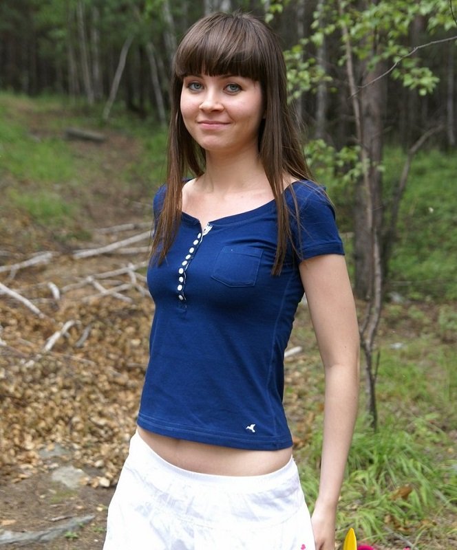 MyTeenVideo: Claudia - Russian Teen Sex In The Forest 576p