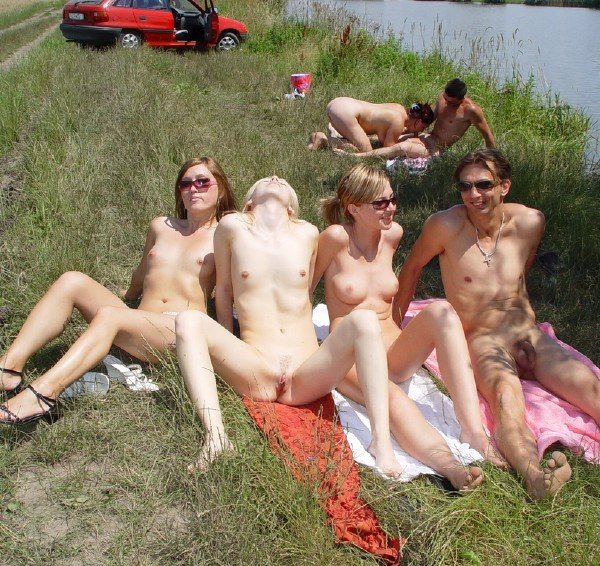 BeachHunters: Amateur - Swinger Orgy On The Nudist Beach 720p