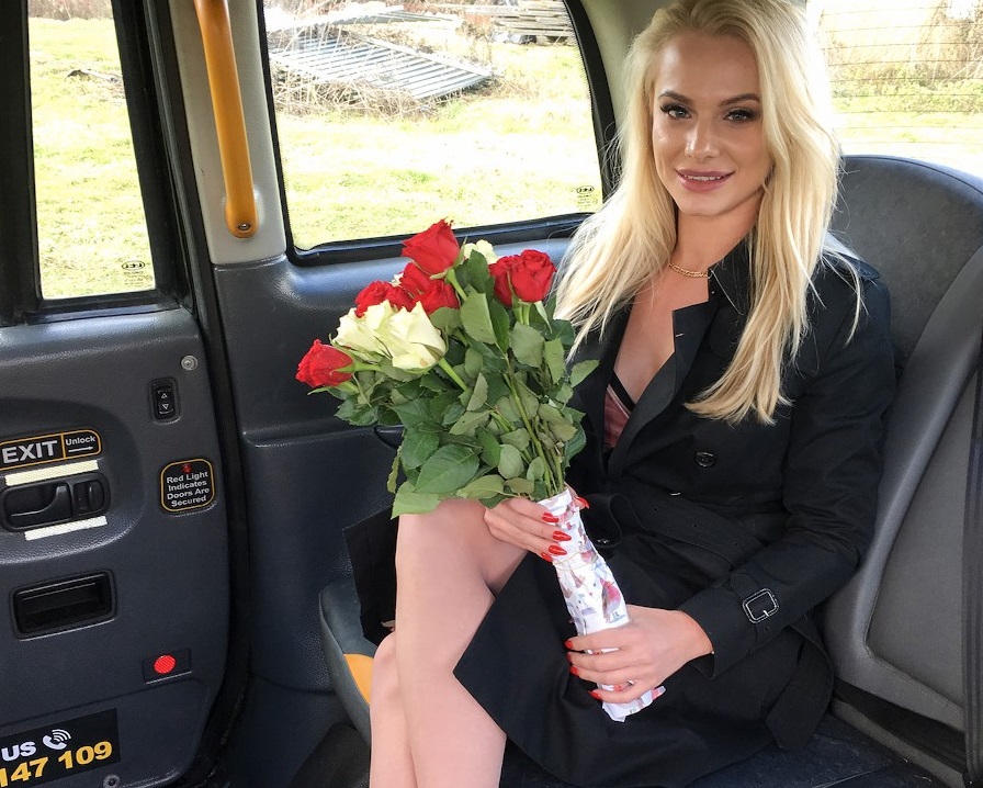 Elizabeth Romanova Engaged Girl Had Sex With A Taxi Driver FullHD 1080p