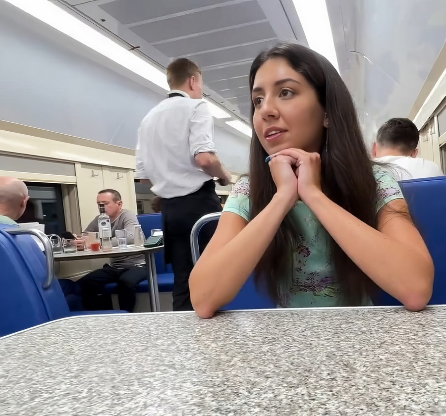 Katty West Public Pickup On The Train FullHD 1080p