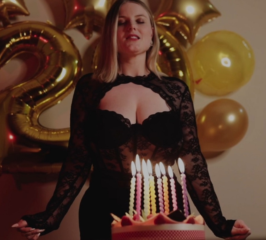 Faustine Perdrix Birthday Gang Bang Orgy FullHD 1080p