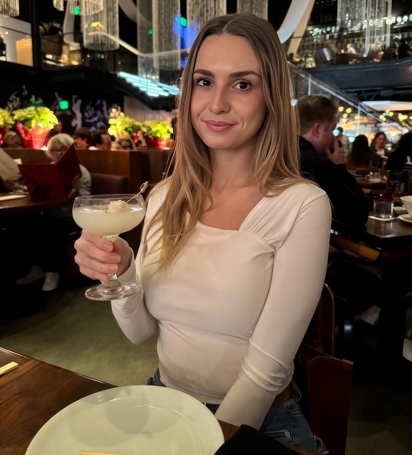 Celena Marie A Young Wife Went On A Secret Date With A Black Guy And Cheat On Him FullHD 1080p