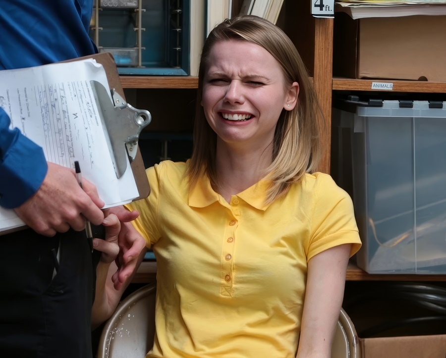 Catarina Petrov A Young Thief With Tears In Her Eyes Sucks A Security Guard's Dick FullHD 1080p