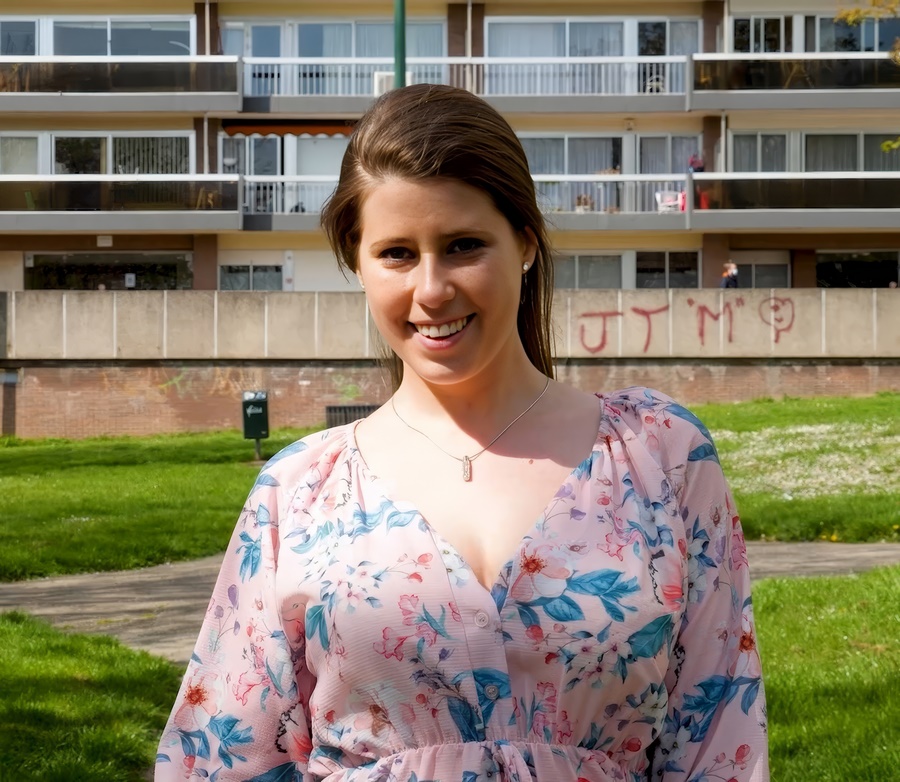 Lady Lyne Busty Girl Fucked On First Date After Tinder Meet FullHD 1080p