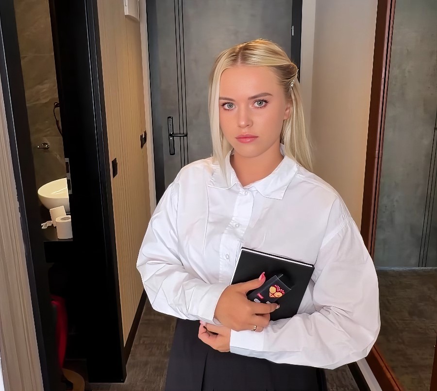Barbie AngeL Fuck With Strange Hotel Manager FullHD 1080p Barbie AngeL Fuck With Strange Hotel Manager FullHD 1080p