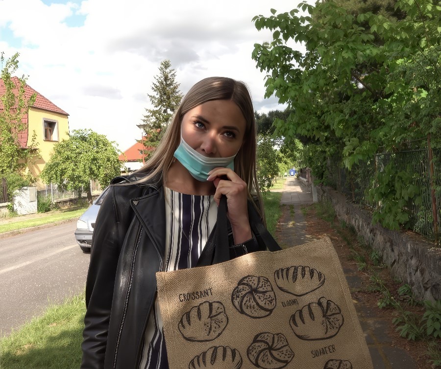 Polina Maxim Picked Up a Stranger Girl and Fucked Her with a Big Cucumber FullHD 1080p